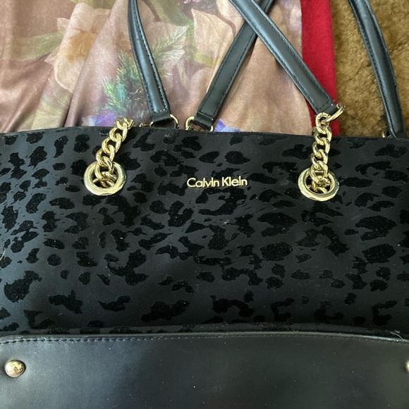 Calvin Klein black velvet animal spotted purse - Picture 11 of 12